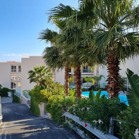 Minerva Luxury Town Center , Pool And Parking Apartamento Taormina