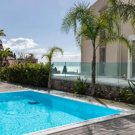 Minerva Luxury Town Center , Pool And Parking * Taormina
