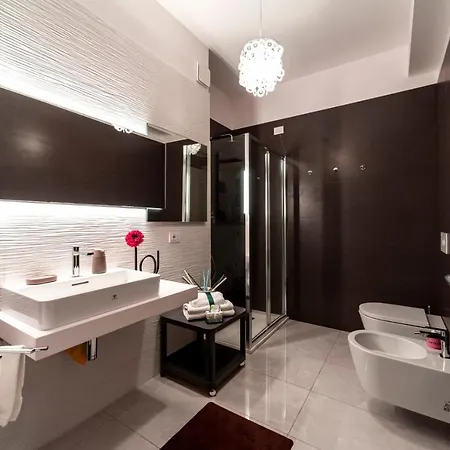 Apartment Minerva Luxury Town Center , Pool And Parking